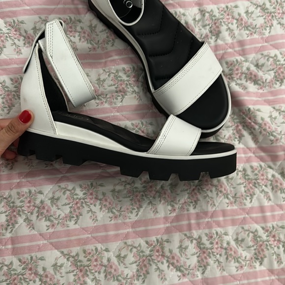 White and Black Platform Sandals - Picture 2 of 4